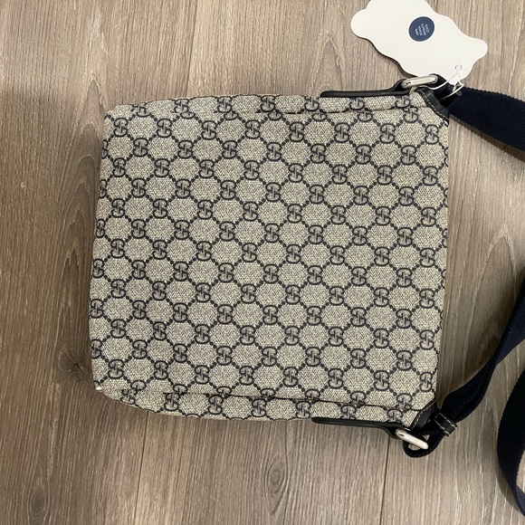 💎Authentic Gucci💎GG Monogram Crossbody Tote - Picture 7 of 12